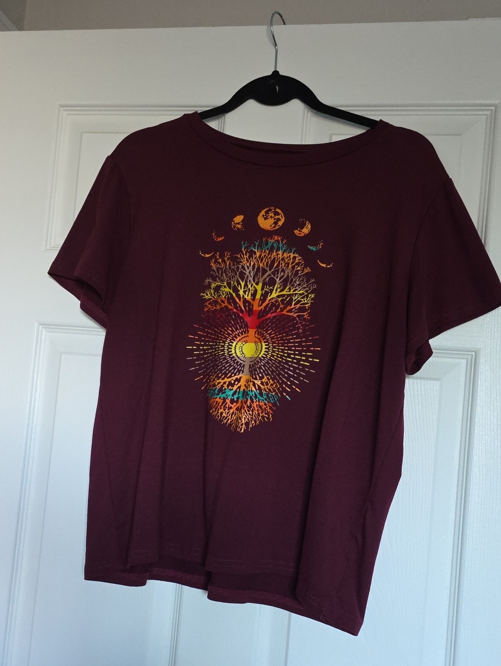 Maroon Graphic Tree Print Women's Tee